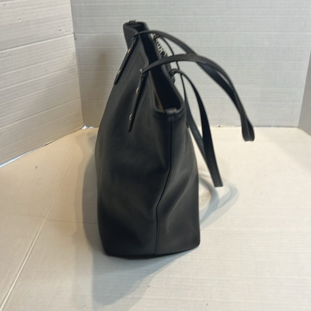 Coach-Black-city, zip, cross,grain Leather purse,gold accents, shoulder,Tote Bag - Picture 7 of 16